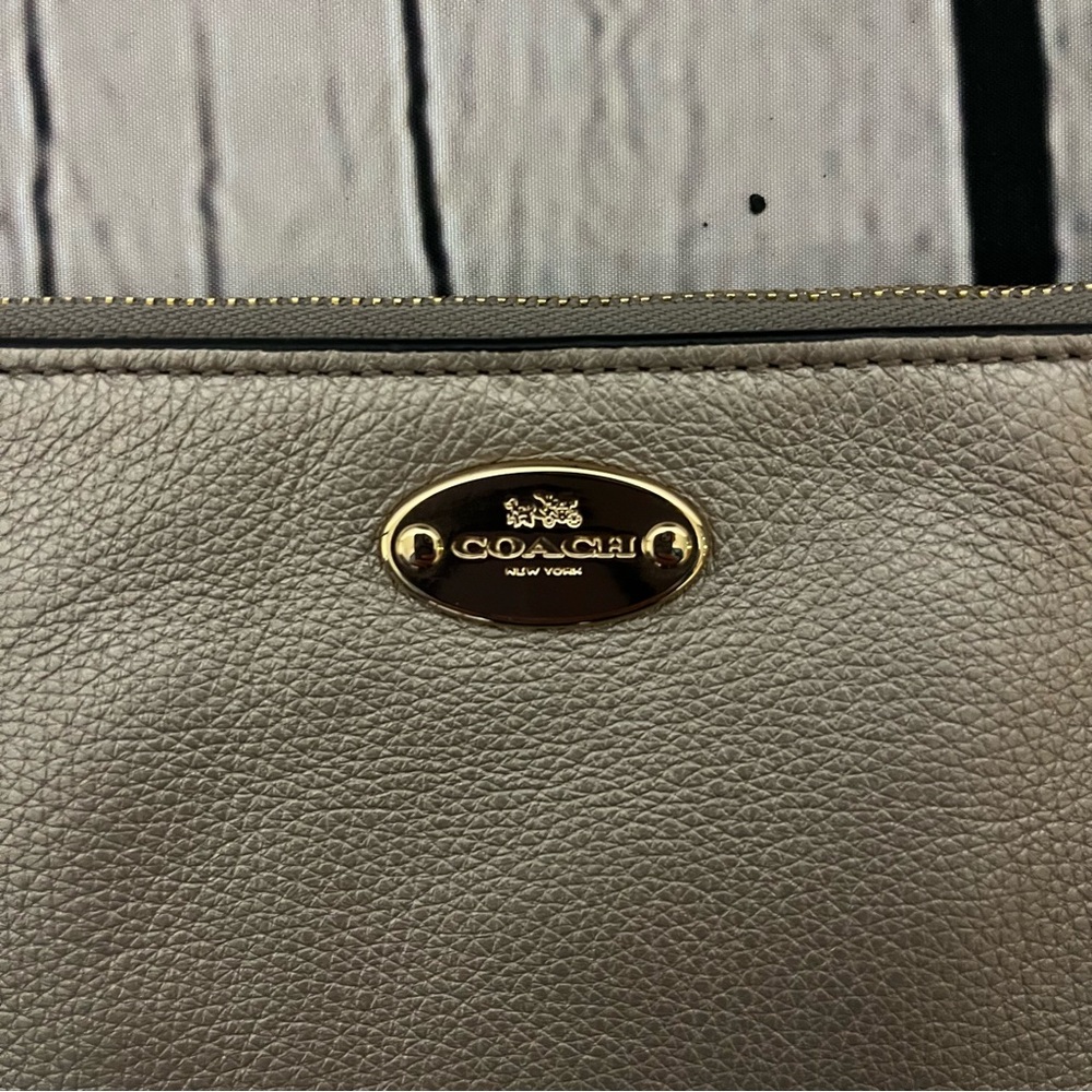 ✅SOLD✅ Vintage Y2K Coach Lyla Double Gusset Leather Crossbody Bag - Picture 12 of 17